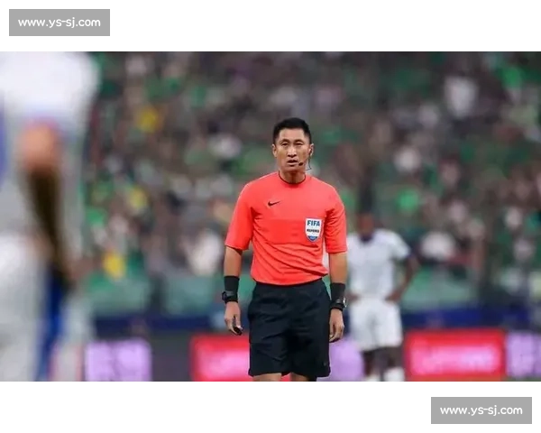 马宁世俱杯强硬执法：阻止违规换人引发教练组围堵